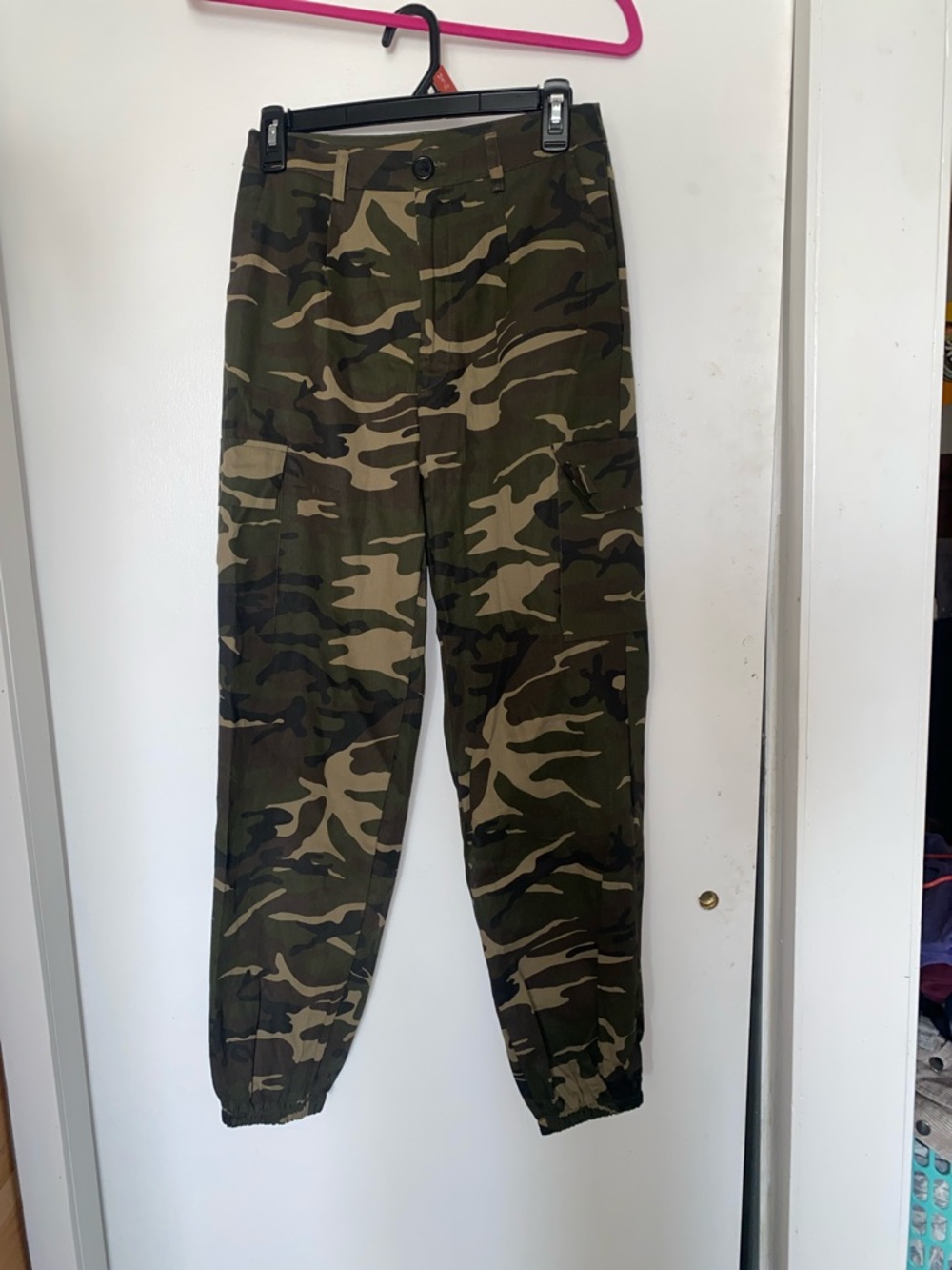 Women’s Camo Cargo Pants - Olive Green